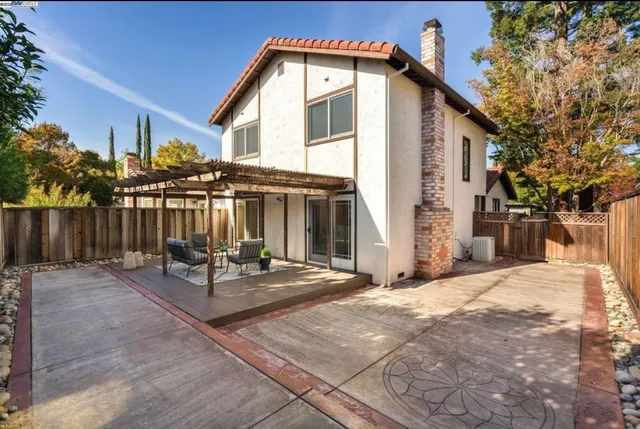 $4,900 | 725 Old Creek Road, Danville, CA 94526