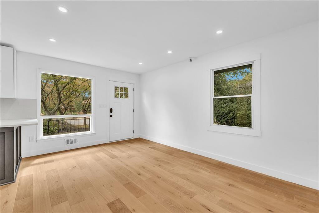 1265 Calhoun Avenue East Point, GA 30344 - Photo 7 of 26