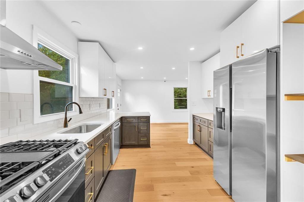 1265 Calhoun Avenue East Point, GA 30344 - Photo 9 of 26