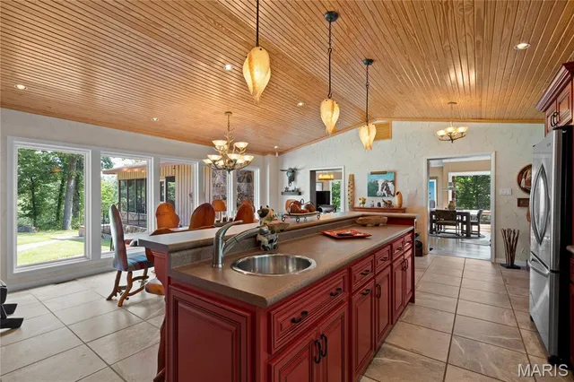 $1,350,000 | 2402 Ripley Route North, Doniphan, MO 63935