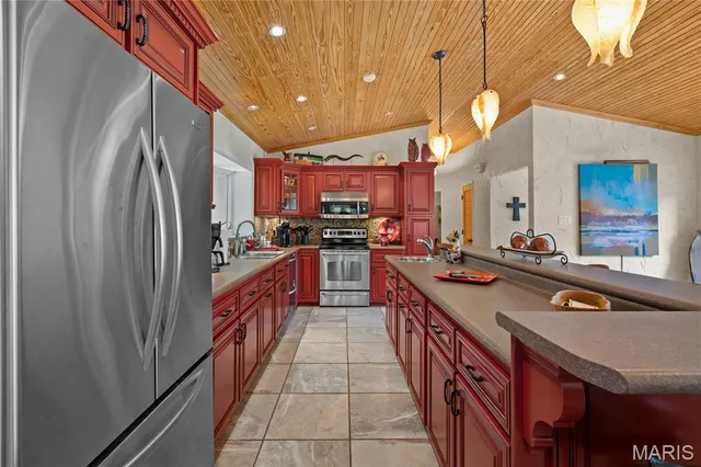 $1,350,000 | 2402 Ripley Route North, Doniphan, MO 63935