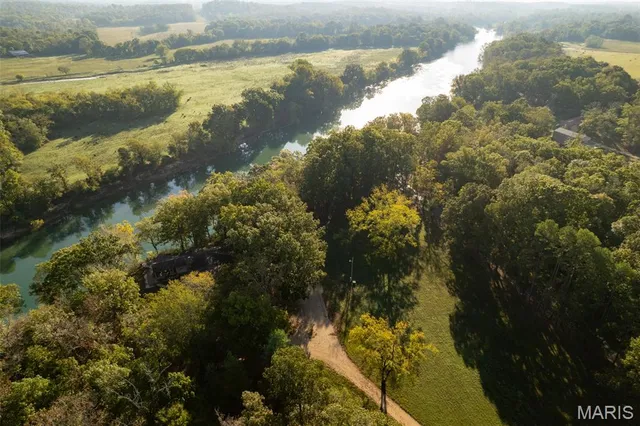 $1,350,000 | 2402 Ripley Route North, Doniphan, MO 63935