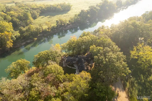 $1,350,000 | 2402 Ripley Route North, Doniphan, MO 63935