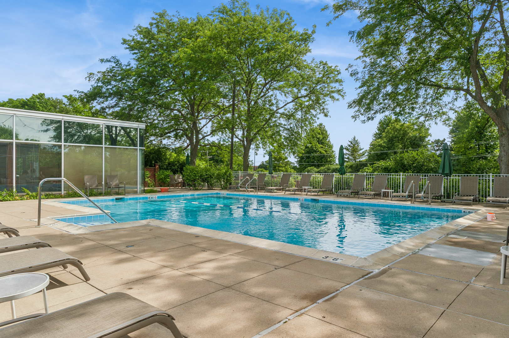 402 Kelburn Road, Unit 323 Deerfield, IL 60015 - Photo 18 of 21