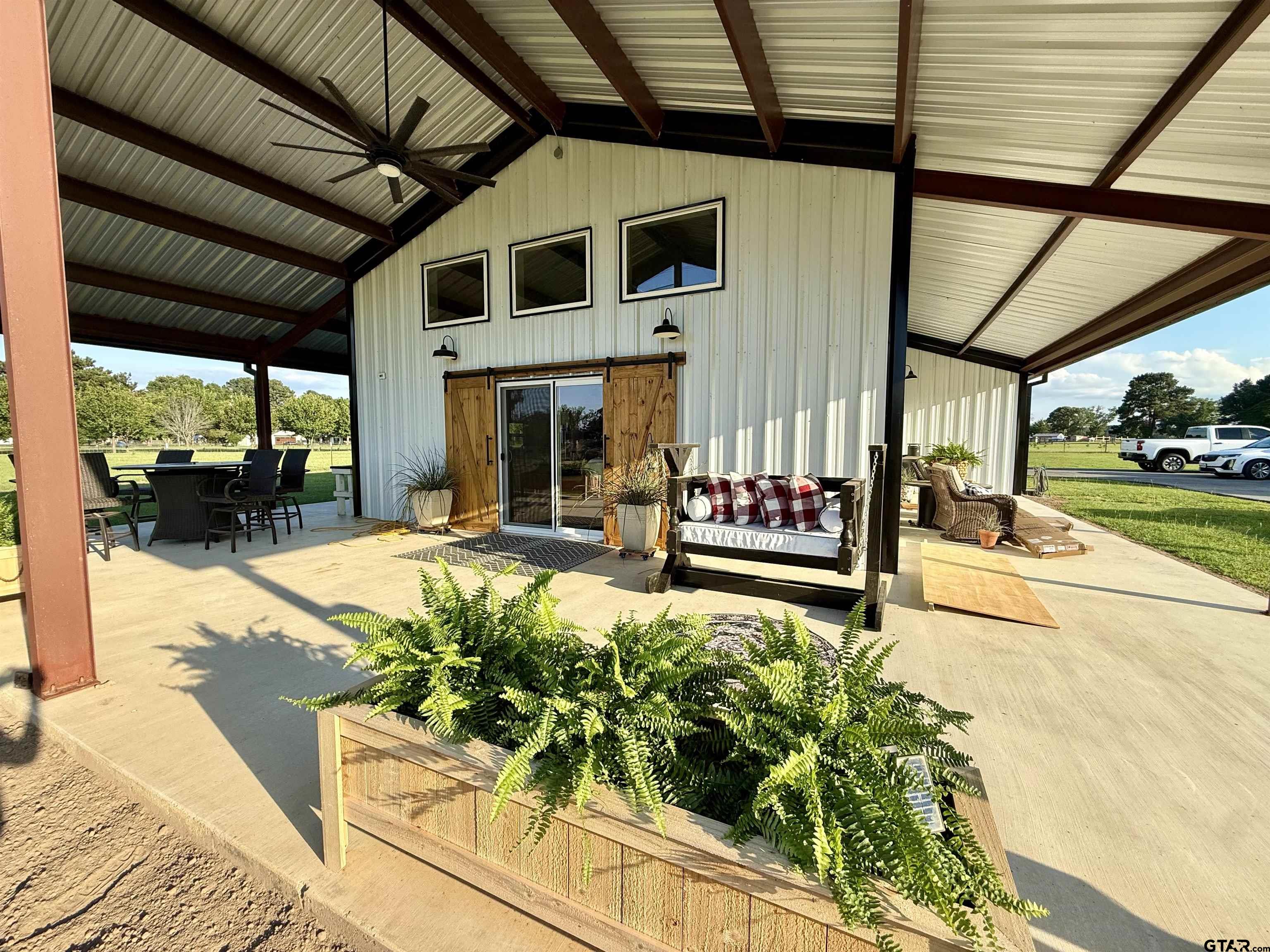 21230 County Road Chandler, TX 75758 - Photo 4 of 48