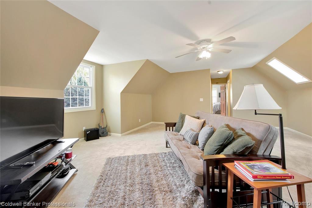 3594 Hazelton Avenue Rochester Hills, MI 48307 - Photo 22 of 33