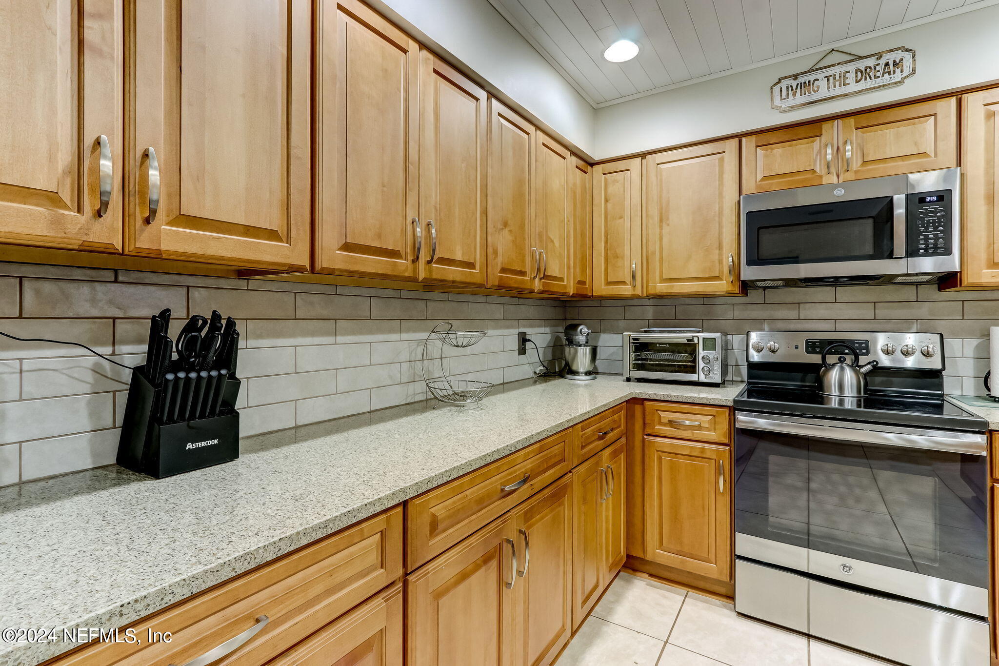 1065 Kings Road Neptune Beach, FL 32266 - Photo 16 of 37 17-web-or-mls-1_1065 Kings Road
