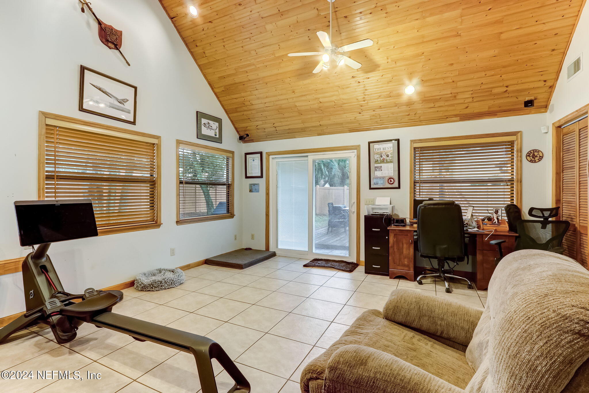 1065 Kings Road Neptune Beach, FL 32266 - Photo 18 of 37 19-web-or-mls-33_1065 Kings Rd
