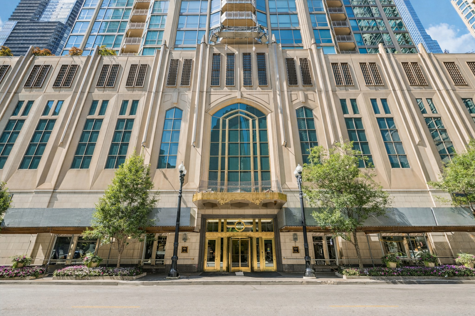 21 East Huron Street, Unit 1806 Chicago, IL 60611 - Photo 1 of 43 front view of a building