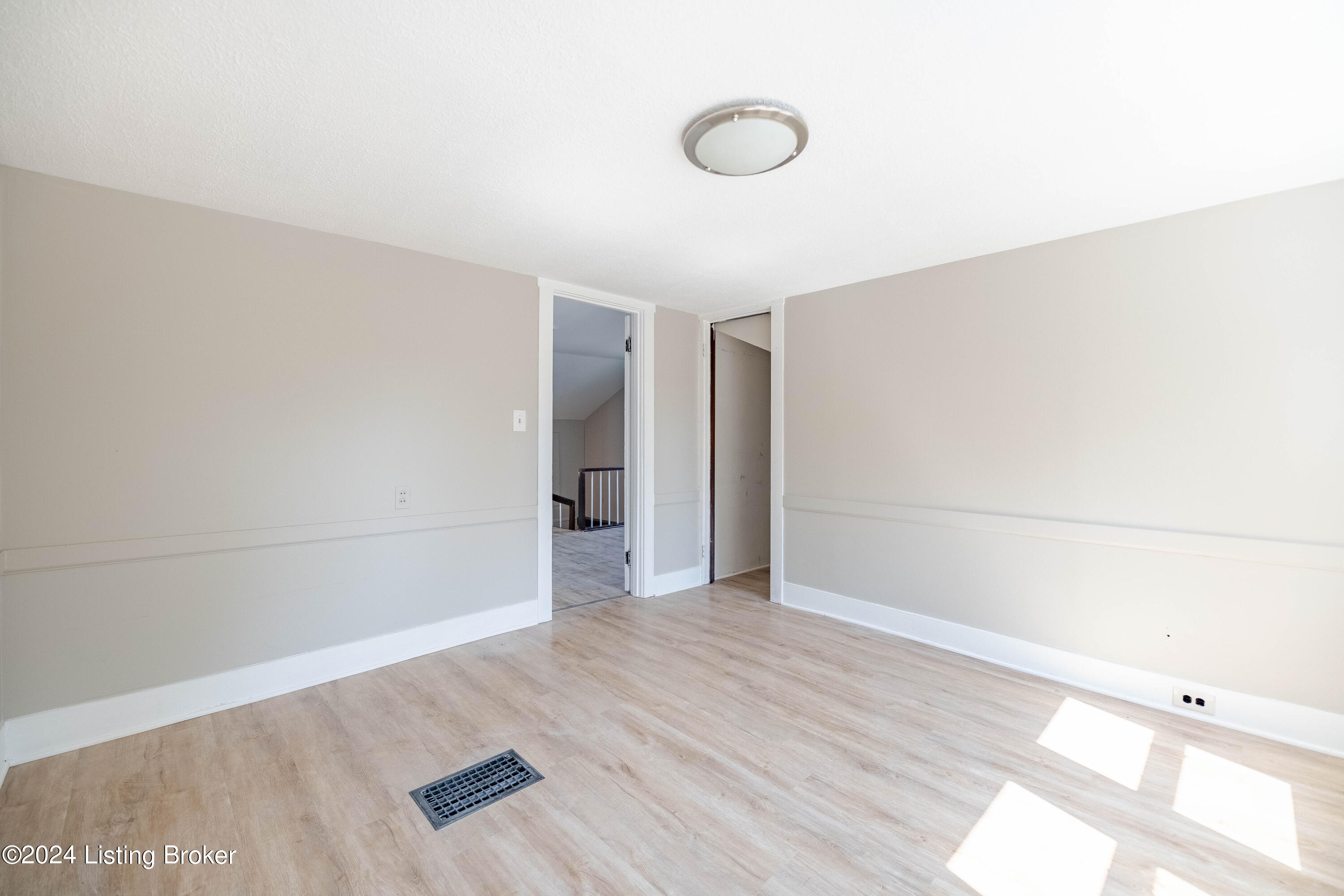 2420 Sherry Road Louisville, KY 40217 - Photo 16 of 22 DSC03656-HDR