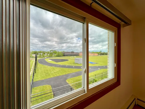 $2,200 | 8887 North Grace Avenue, Unit 2, Niles, IL 60714