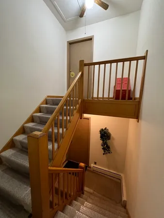 $2,200 | 8887 North Grace Avenue, Unit 2, Niles, IL 60714