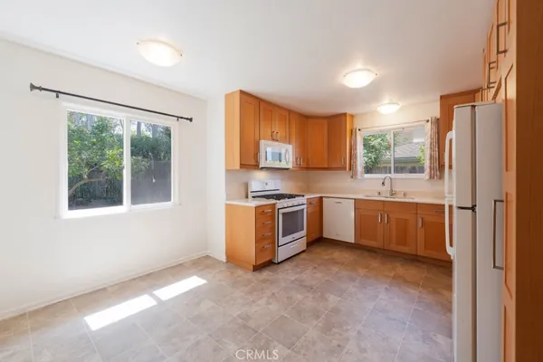 $4,840 | 218 Calle De Arboles, Redondo Beach, CA 90277