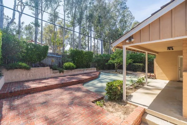 $4,840 | 218 Calle De Arboles, Redondo Beach, CA 90277