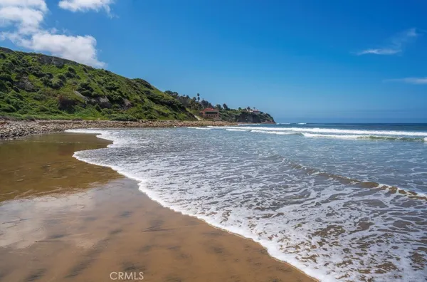 $4,840 | 218 Calle De Arboles, Redondo Beach, CA 90277