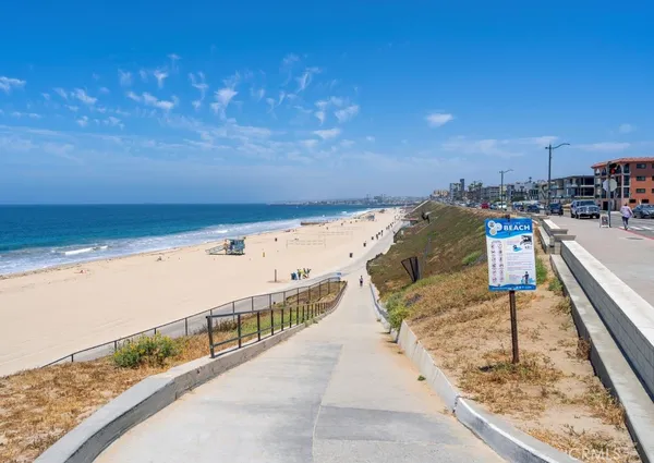 $4,840 | 218 Calle De Arboles, Redondo Beach, CA 90277