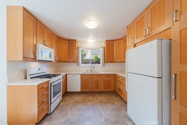 $4,840 | 218 Calle De Arboles, Redondo Beach, CA 90277