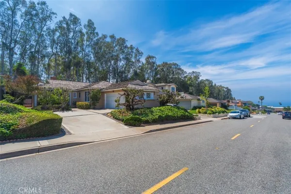 $4,840 | 218 Calle De Arboles, Redondo Beach, CA 90277