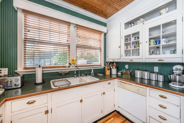 $425,000 | 401 Johnston Street, St. George, SC 29477