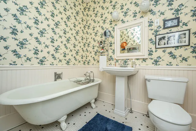 $435,000 | 401 Johnston Street, St. George, SC 29477