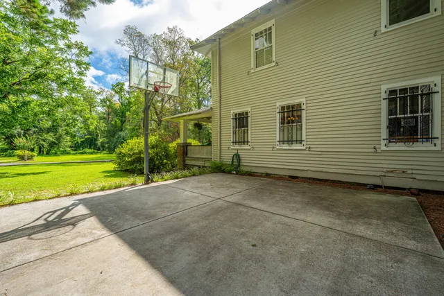 $435,000 | 401 Johnston Street, St. George, SC 29477