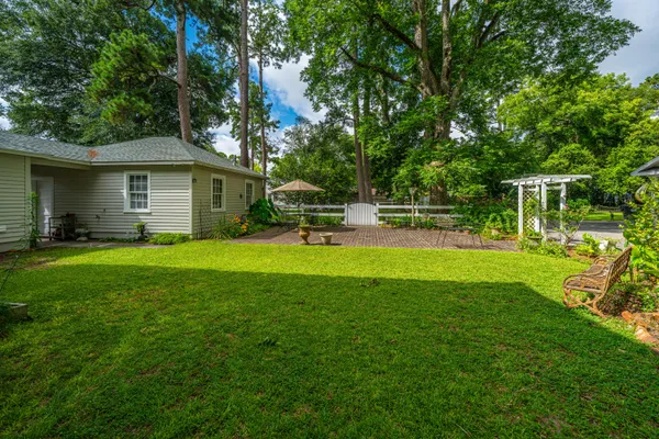 $425,000 | 401 Johnston Street, St. George, SC 29477