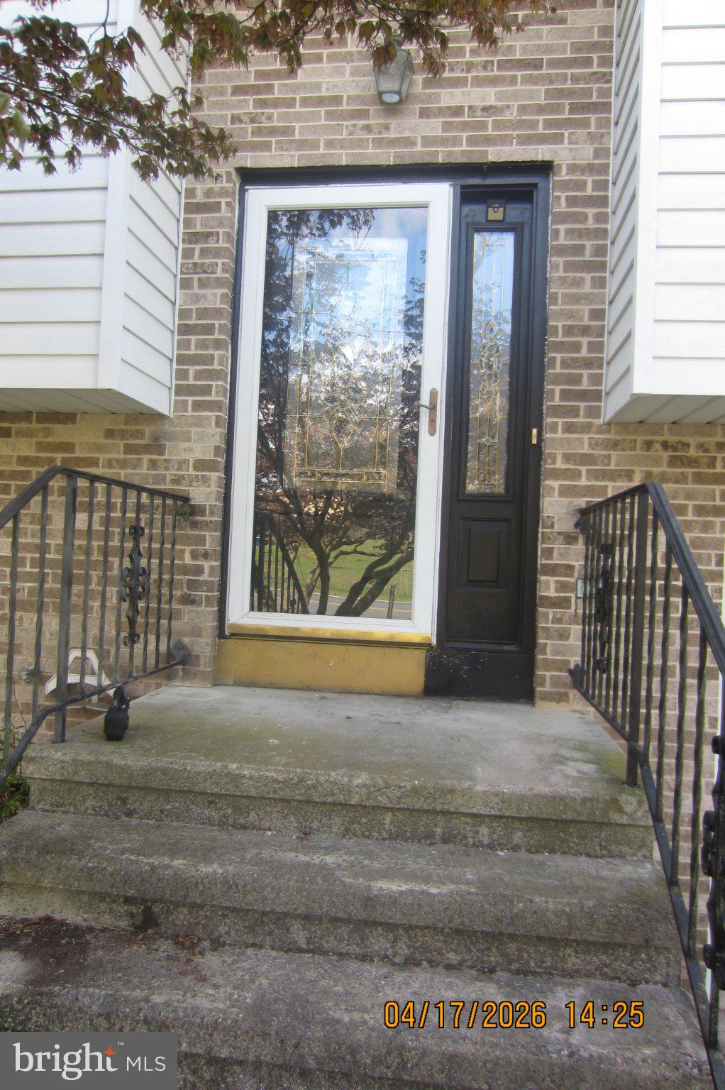 312 Sarhelm Road Harrisburg, PA 17112 - Photo 13 of 62 Inviting entrance with classic charm.