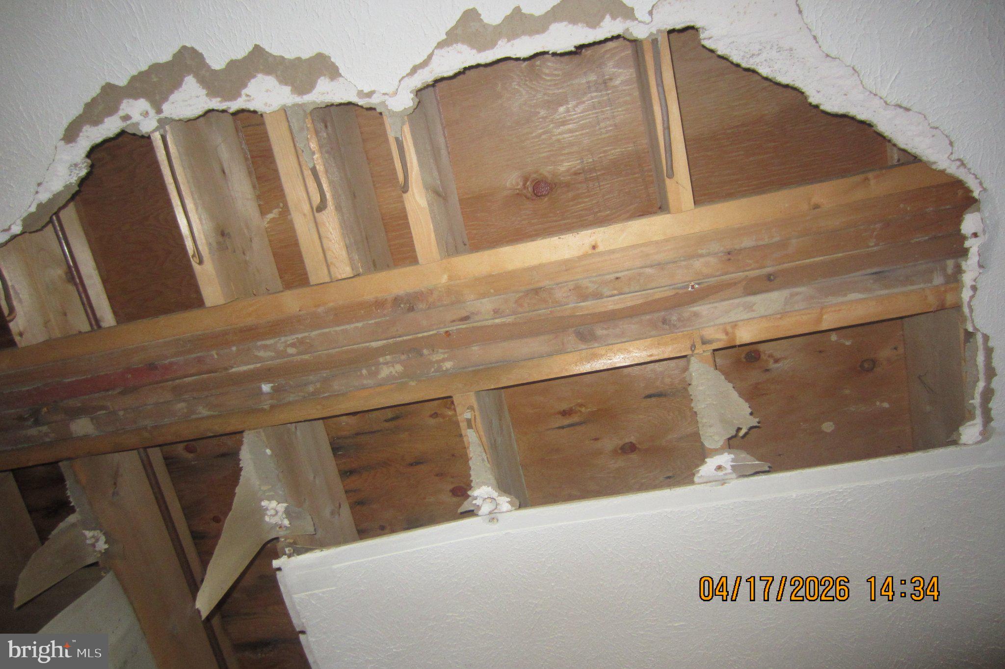 312 Sarhelm Road Harrisburg, PA 17112 - Photo 39 of 62 Ceiling exposed, revealing structure.