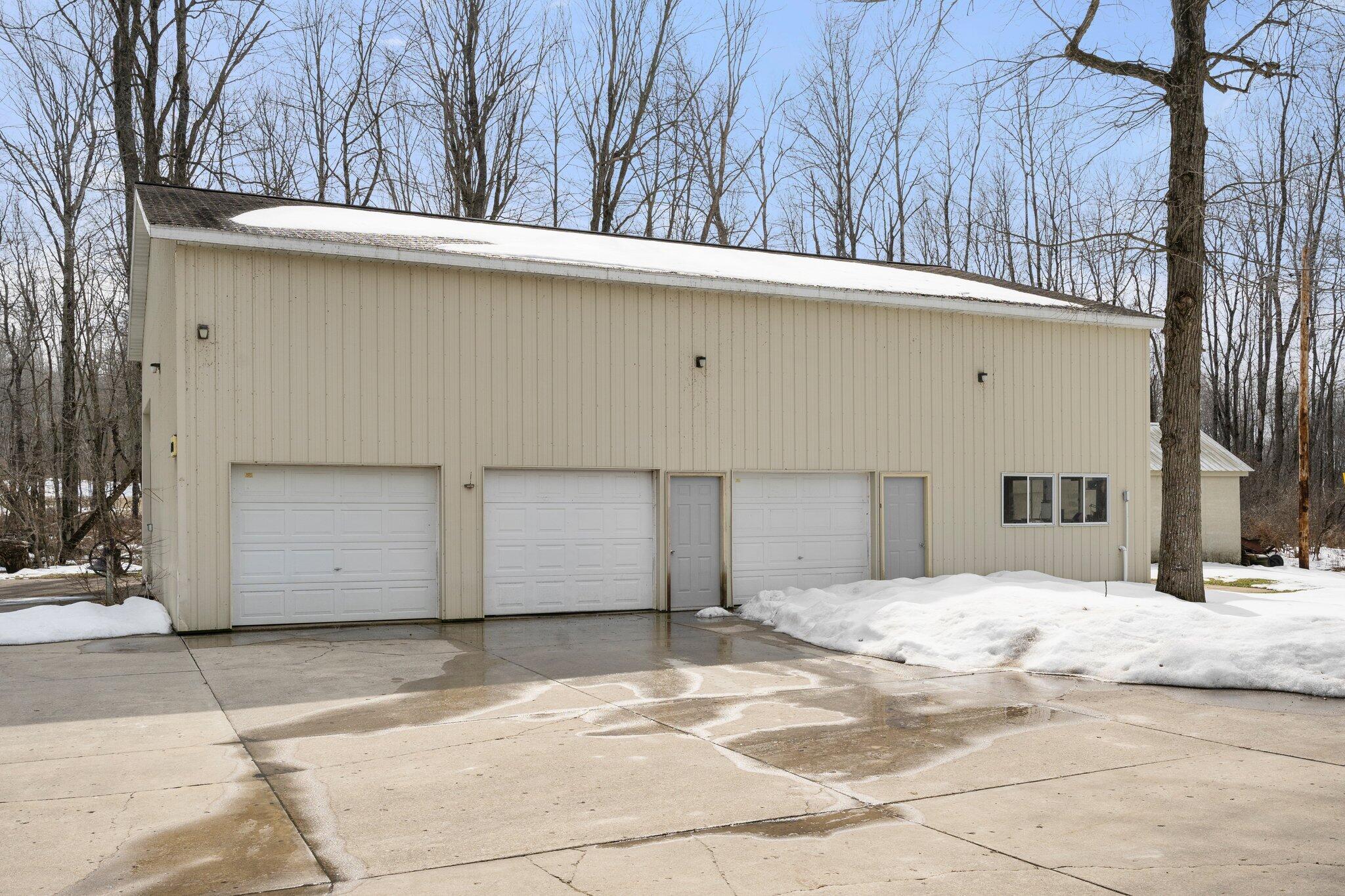 10430 River Road Evart, MI 49631 - Photo 4 of 56 46-web-or-mls-DSC05647