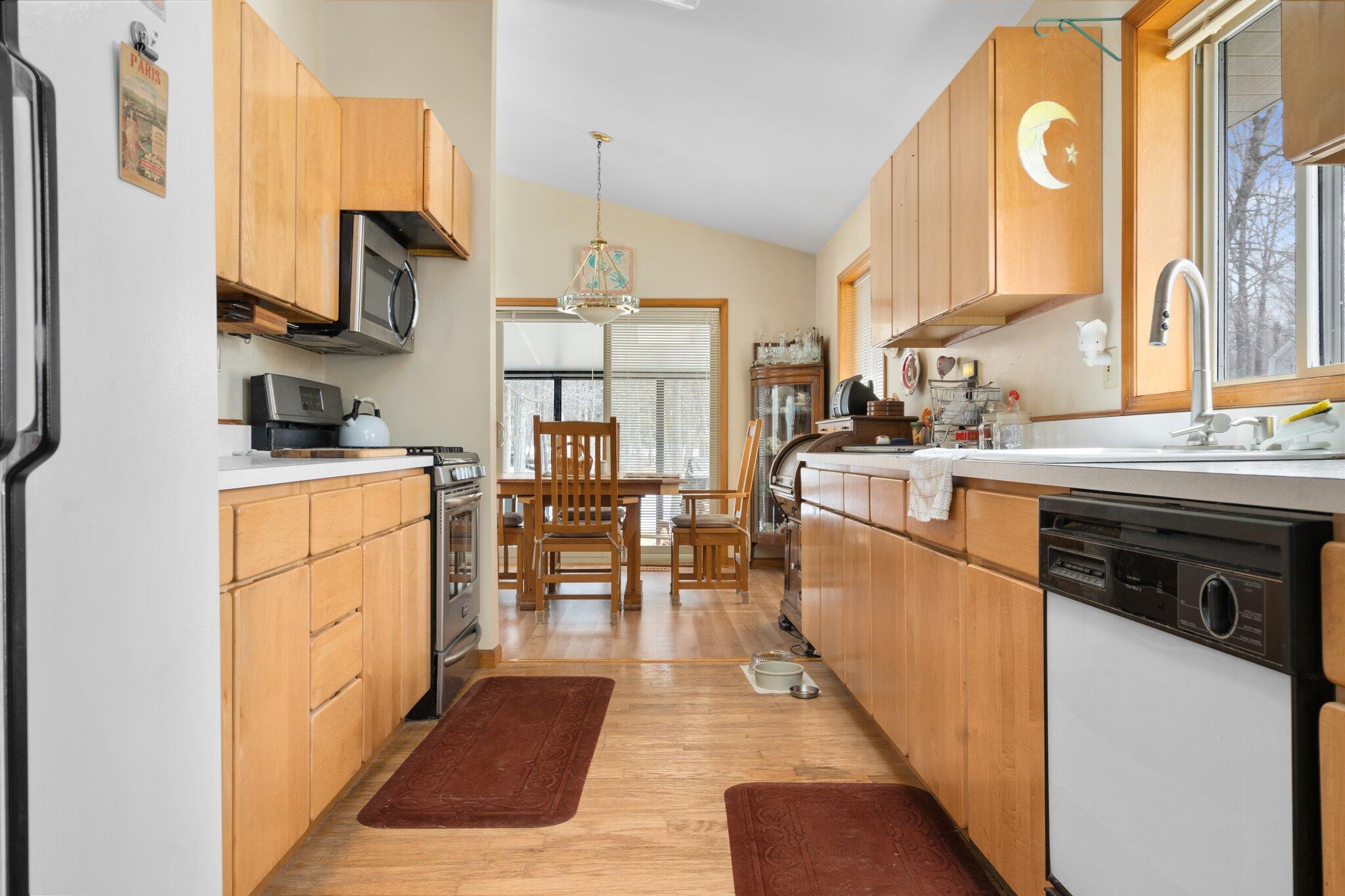 10430 River Road Evart, MI 49631 - Photo 9 of 56 36-web-or-mls-DSC05602