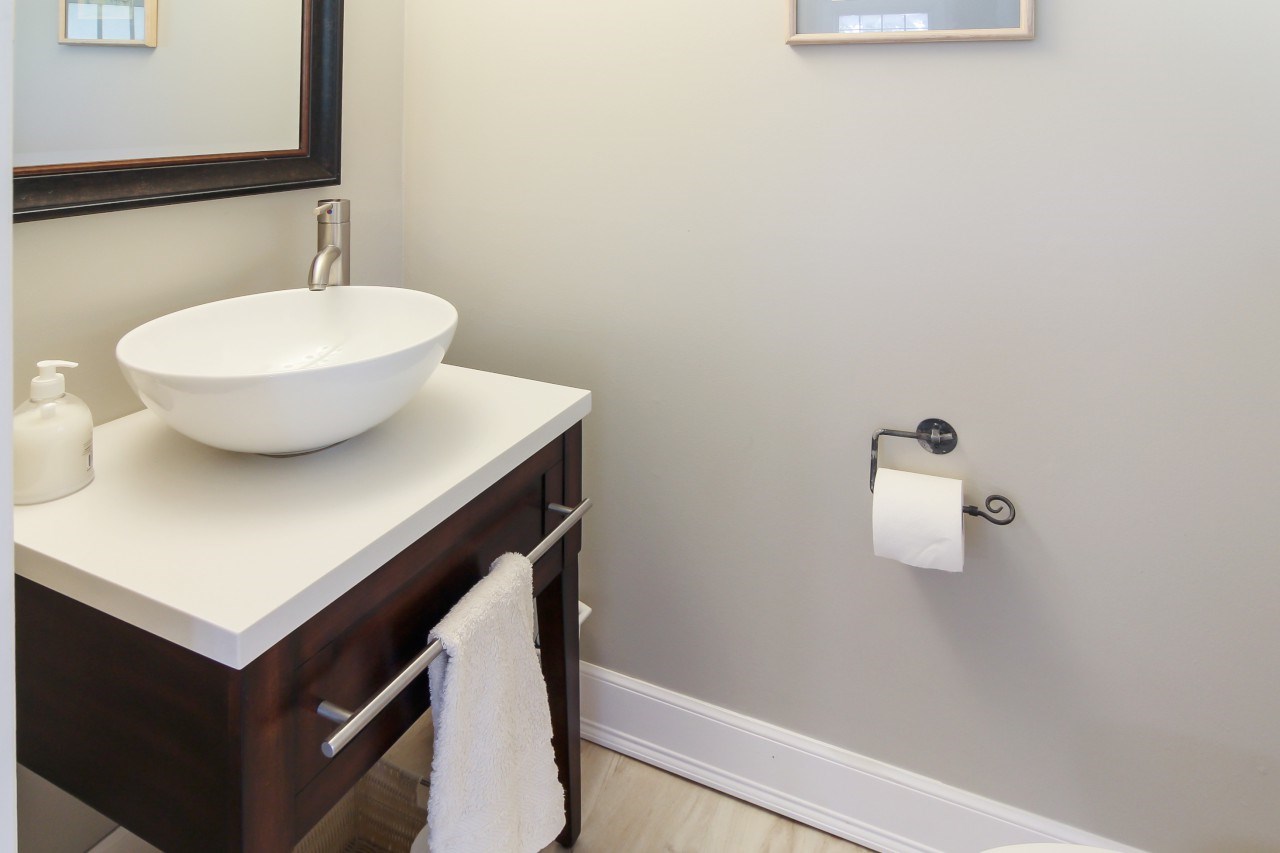 5734 Apple Valley Road Williamsburg, MI 49690 - Photo 24 of 34 1879440-23.JPG