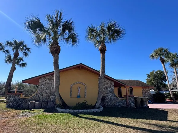 $3,500 | 5330 King's Court, Fruitland Park, FL 34731