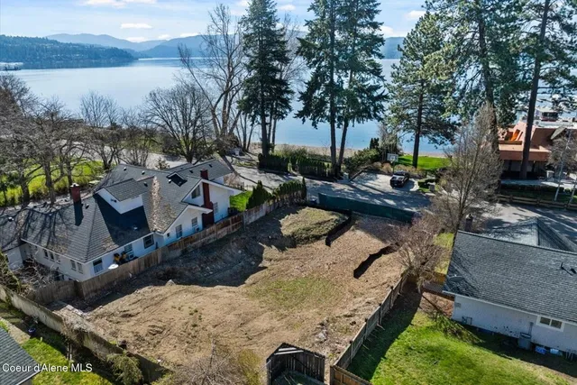 $1,850,000 | 1107 East Lakeshore Drive, Coeur D'Alene, ID 83814