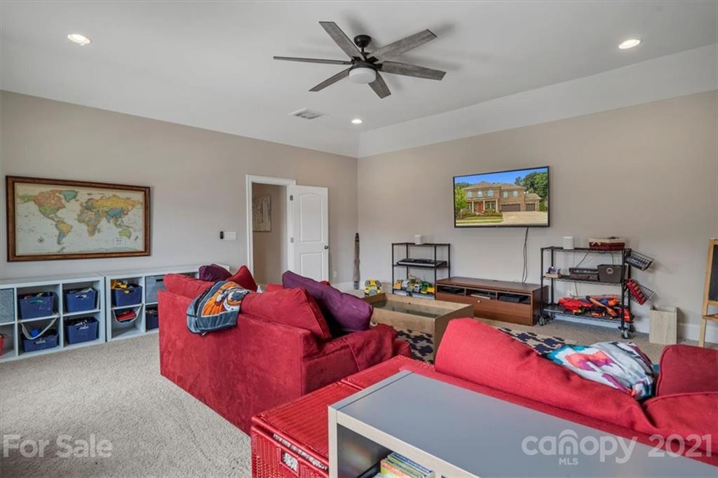 1526 Afton Way Fort Mill, SC 29708 - Photo 43 of 48 a living room with furniture
