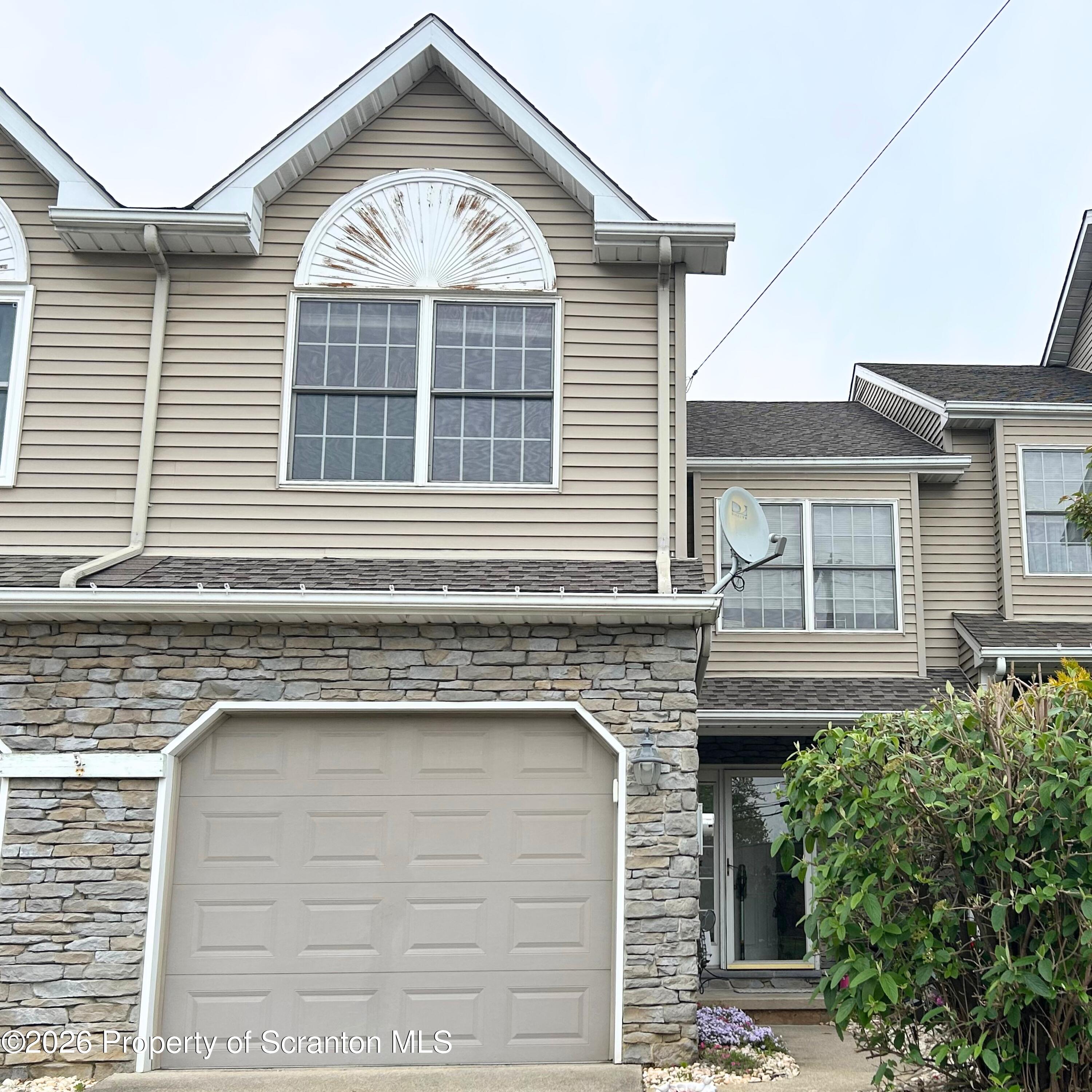 515 Howertown Road Northampton, PA 18067 - Photo 1 of 26 Front