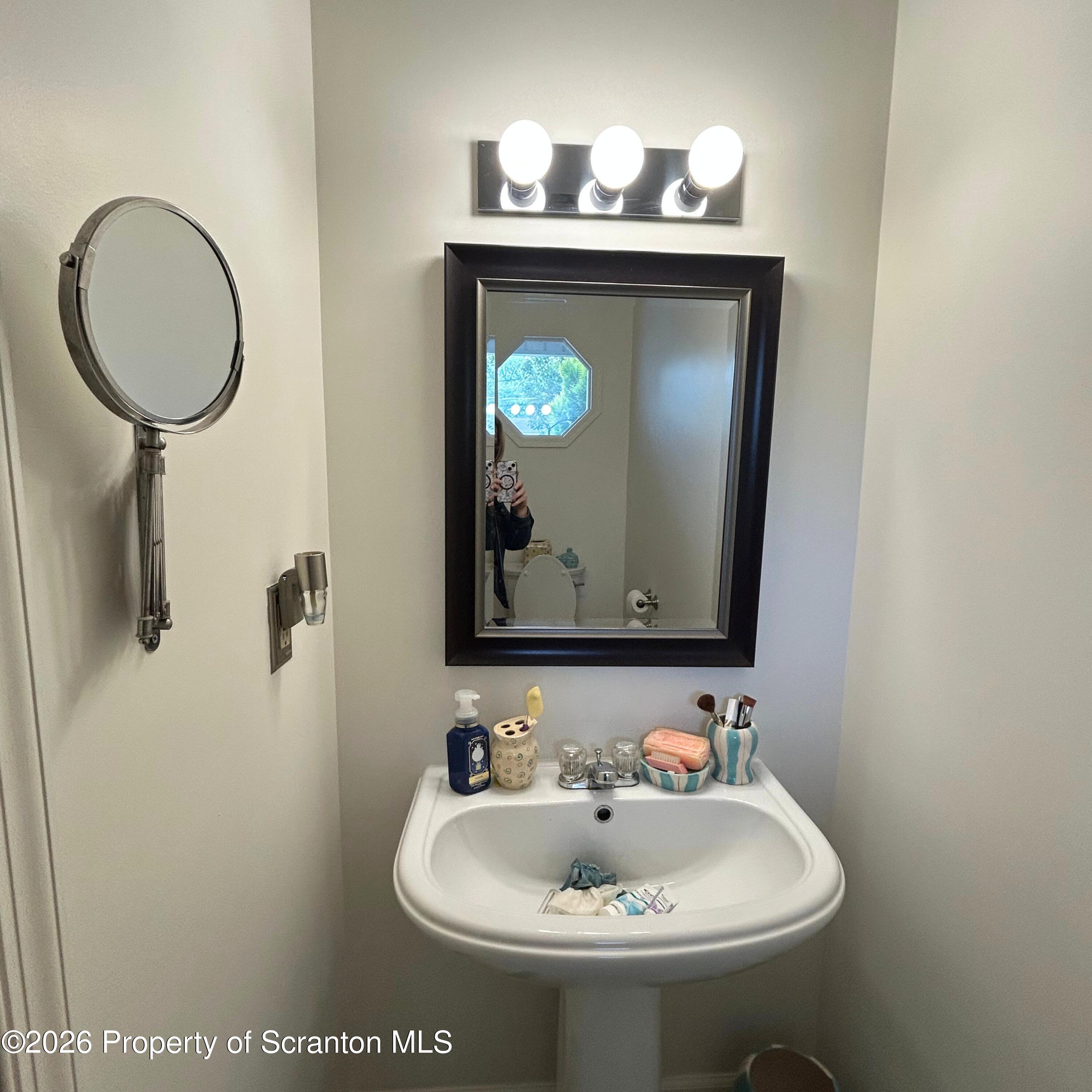 515 Howertown Road Northampton, PA 18067 - Photo 21 of 26 1/2 Bathroom
