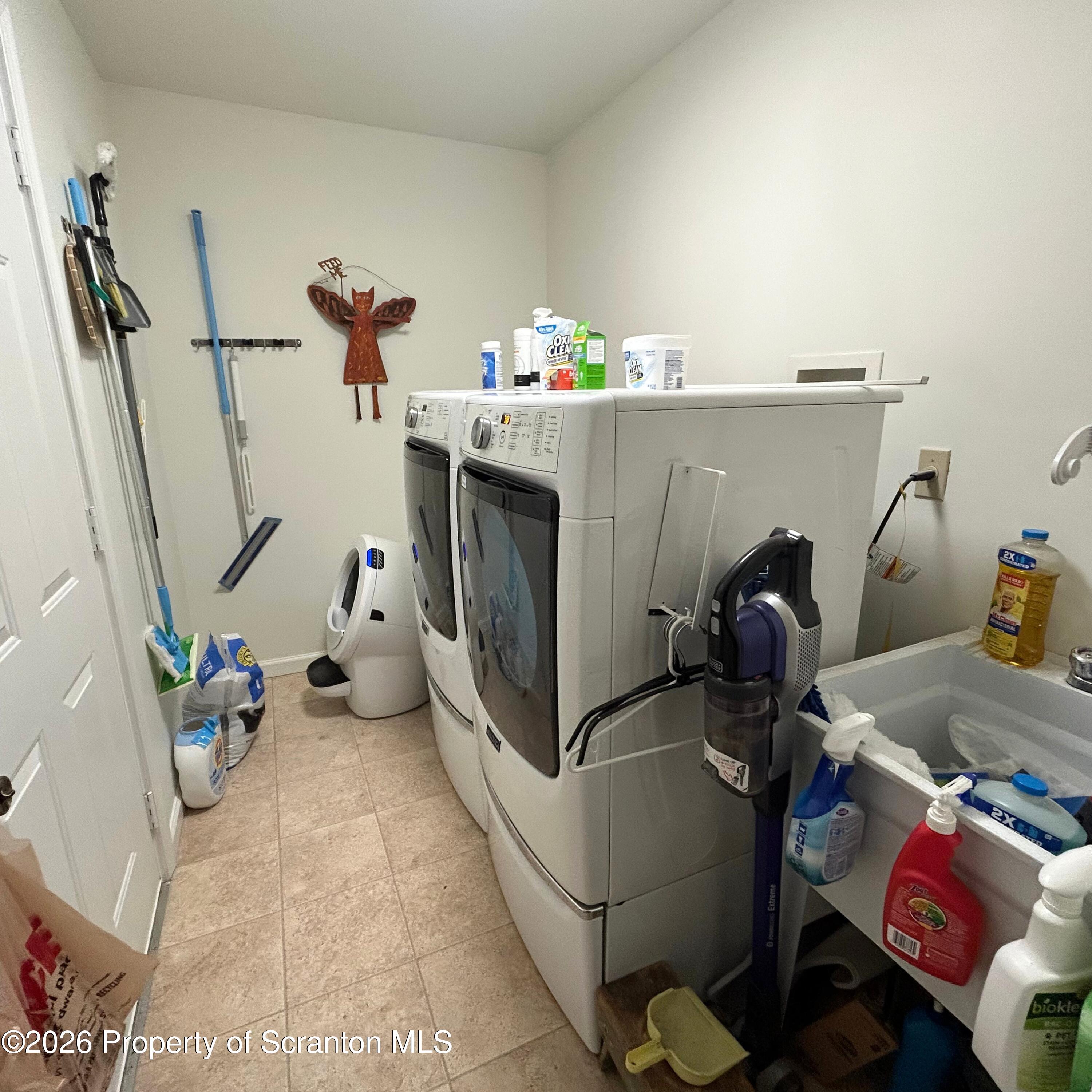 515 Howertown Road Northampton, PA 18067 - Photo 23 of 26 Laundry