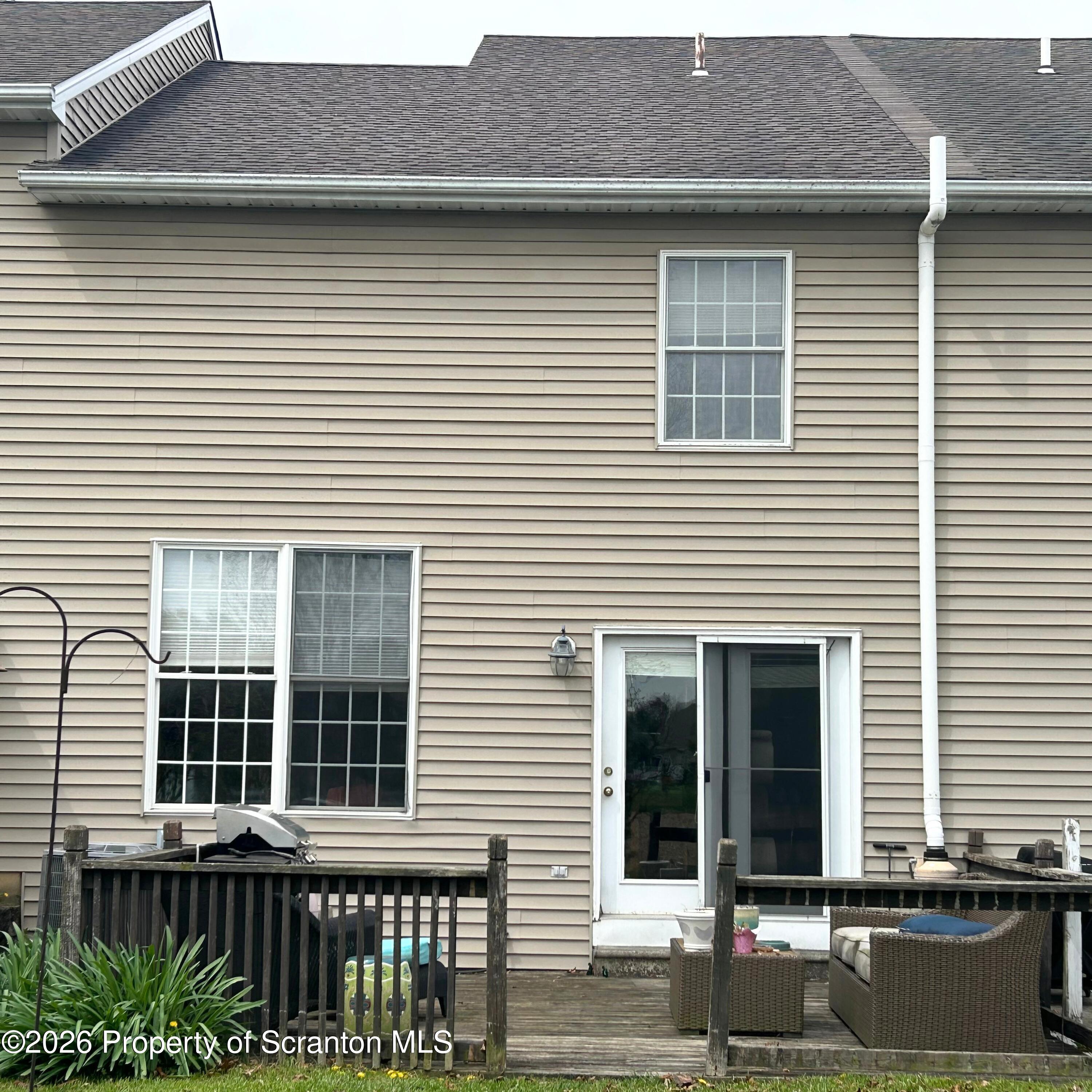 515 Howertown Road Northampton, PA 18067 - Photo 3 of 26 Back