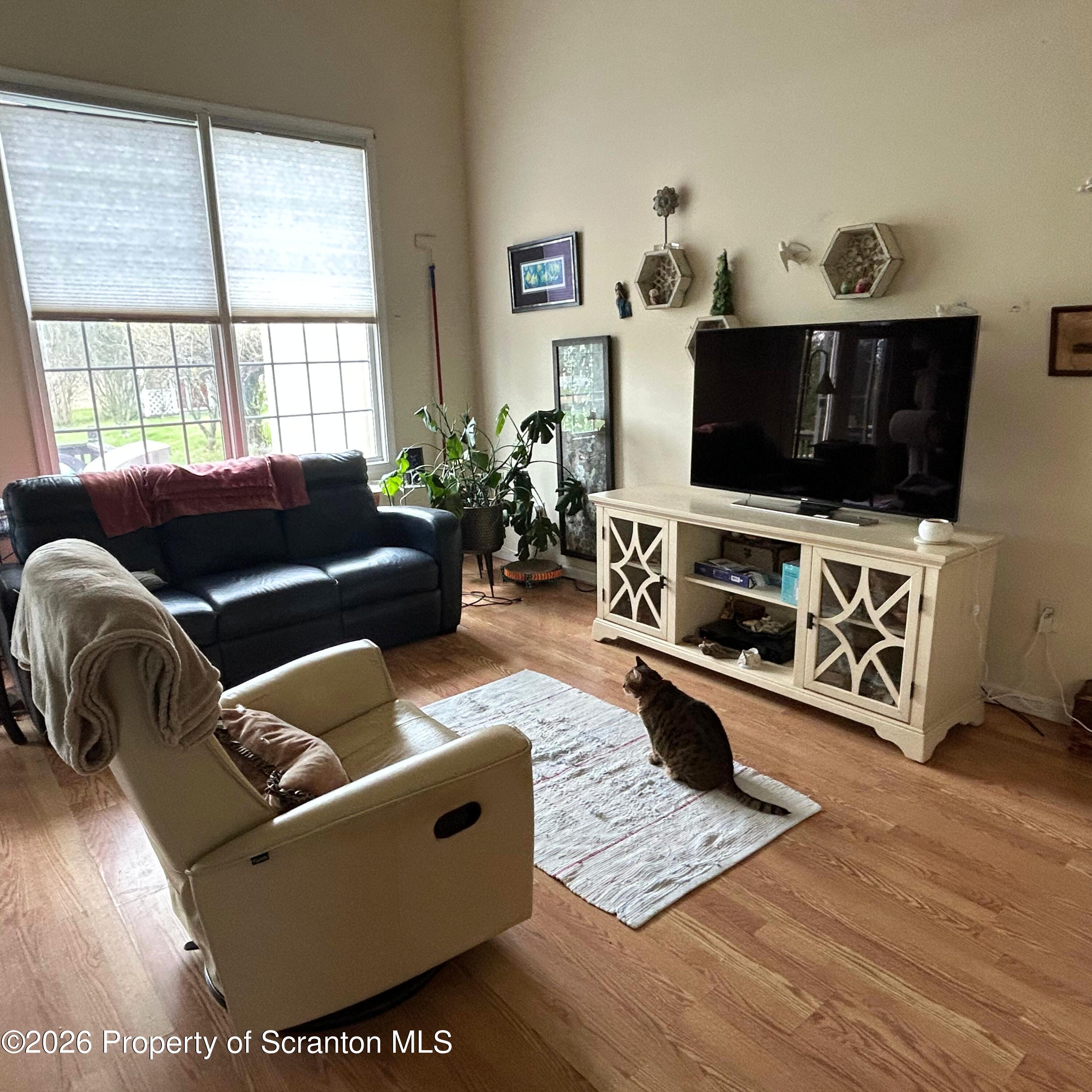 515 Howertown Road Northampton, PA 18067 - Photo 9 of 26 Living Room