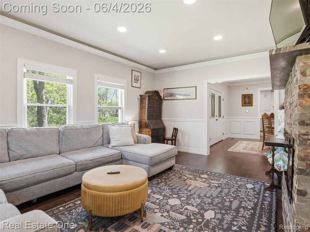 879 North Hacker Road Howell, MI 48843 - Photo 17 of 54