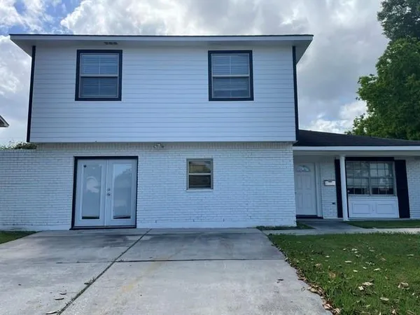 $2,300 | 2001 St Nick Drive, New Orleans, LA 70131