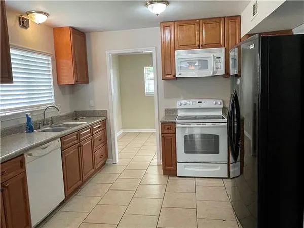 $2,300 | 2001 St Nick Drive, New Orleans, LA 70131
