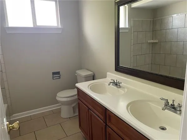 $2,300 | 2001 St Nick Drive, New Orleans, LA 70131