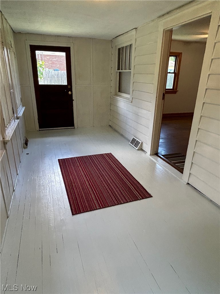 769 Ewart Road Akron, OH 44312 - Photo 10 of 29 Gallery Image 10