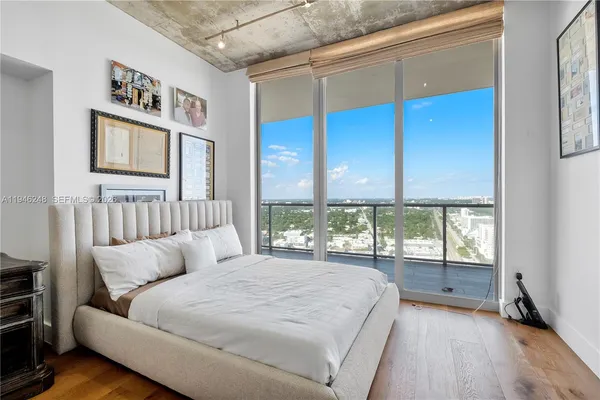 $10,000 | 3470 East Coast Avenue, Unit PH202, Miami, FL 33137