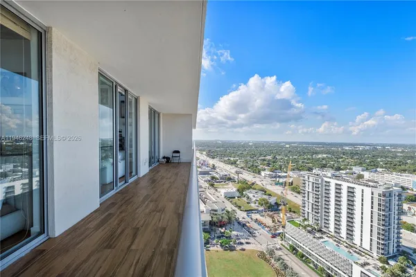 $10,000 | 3470 East Coast Avenue, Unit PH202, Miami, FL 33137