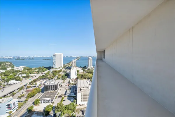 $10,000 | 3470 East Coast Avenue, Unit PH202, Miami, FL 33137