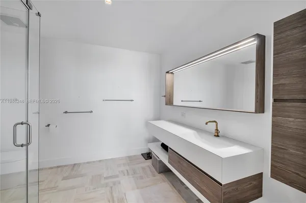 $10,000 | 3470 East Coast Avenue, Unit PH202, Miami, FL 33137