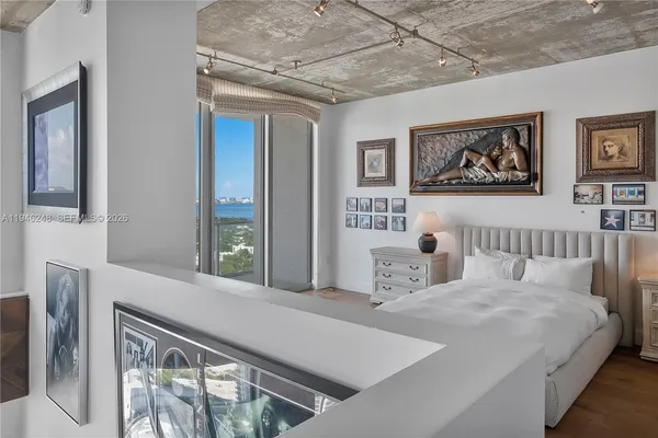 $10,000 | 3470 East Coast Avenue, Unit PH202, Miami, FL 33137