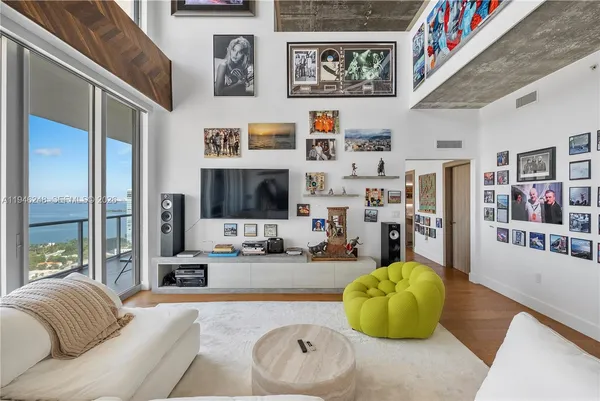 $10,000 | 3470 East Coast Avenue, Unit PH202, Miami, FL 33137